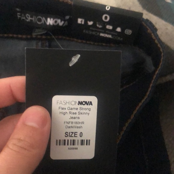 NWT FN size 0 Dark Blue Denim High-waisted jeans - Picture 3 of 3